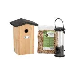 ESSCHERT DESIGN Blue Tit Package - Birdhouse And Bird Food - Garden Accessories